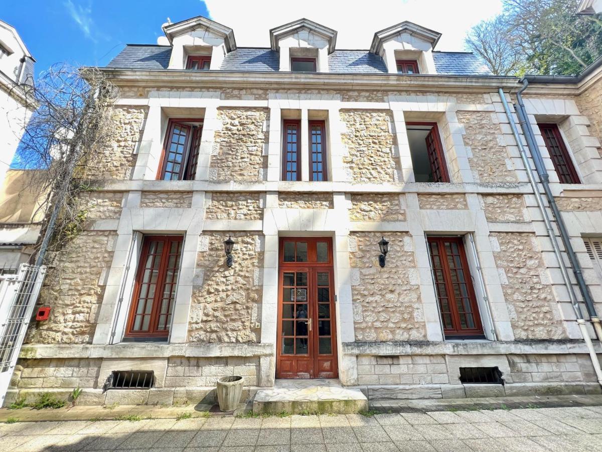 Le Blossac, A 300M Du Centre Ville - Wifi Poitiers Exterior foto
